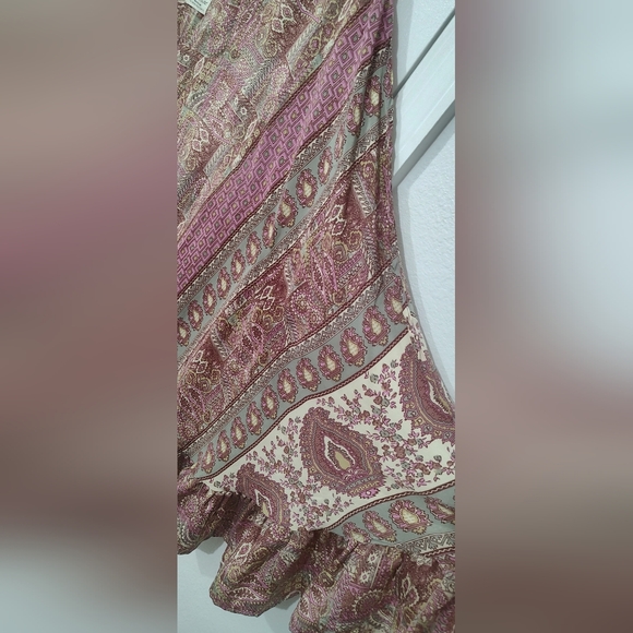Kantha Bae 100% Silk Bohemian Paisley Wrap Pink Lovers! - Picture 3 of 3